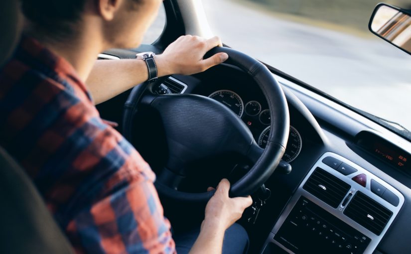 Les aoutiens du droit routier – épisode 2 : Transporter les enfants de ses voisins pour rentrer du centre aéré, quels risques ?